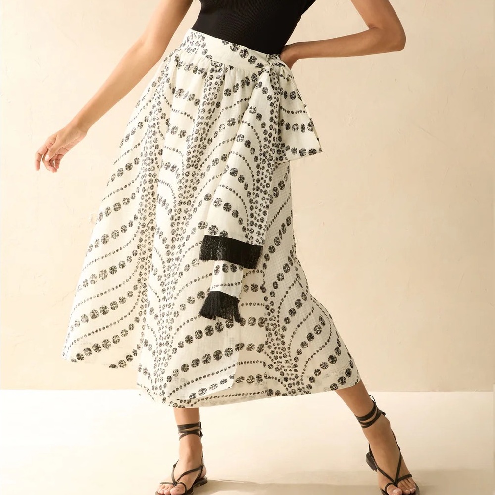 Marie Oliver Estine wrap skirt. Matches Marie Oliver Finley top. Gorgeous!